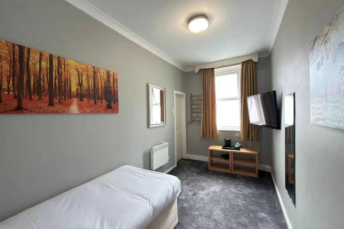 Single Room - Lord Nelson (2)