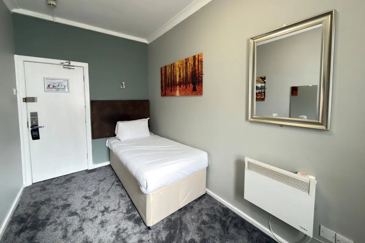 Single Room - Lord Nelson (5)